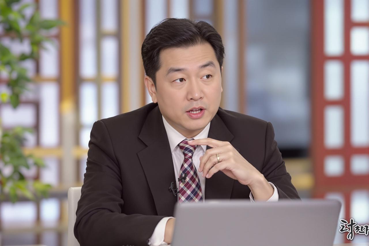 吾爱吃瓜 - 某知名主持人被曝收受巨额礼品，内部人士提供详细账单